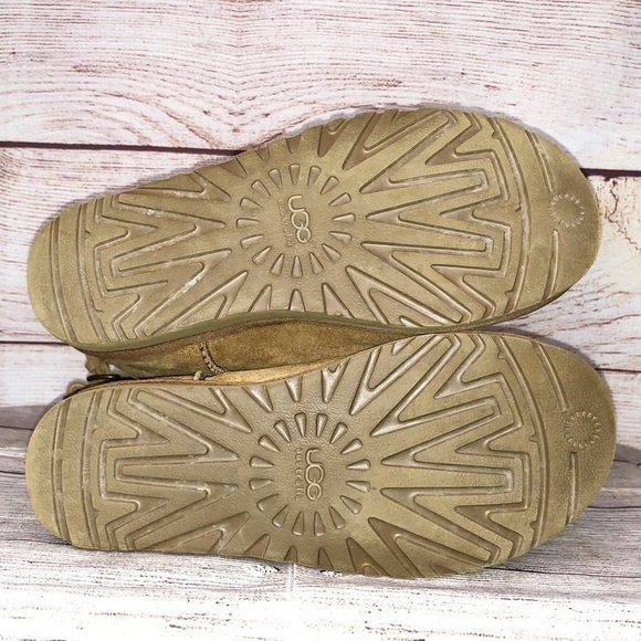 UGG Chestnut Remora Buckle Short Boots Size 6 - Picture 8 of 13